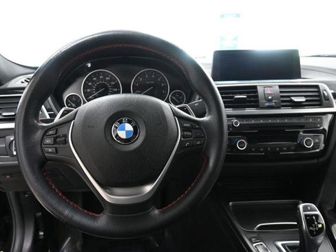 Used 2018 BMW 330i xDrive Sedan w/ Convenience Package AWD/4WD image 11