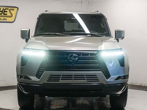 Certified 2024 Lexus GX 550 image 6