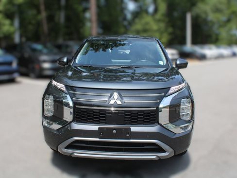 Used 2025 Mitsubishi Outlander SE AWD/4WD image 17