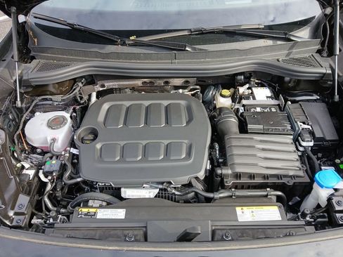 New 2026 Volkswagen Tiguan SE R-Line FWD image 21