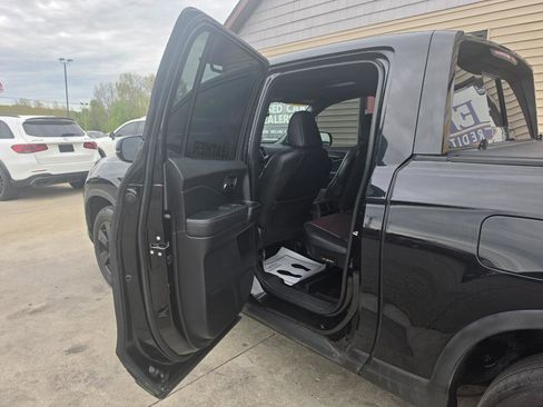 Used 2019 Honda Ridgeline Black Edition image 11
