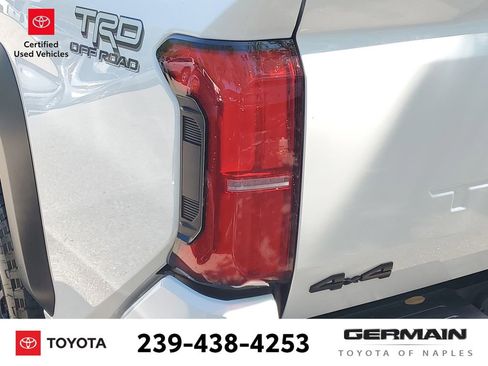 Certified 2025 Toyota Tacoma TRD Off-Road AWD/4WD image 16
