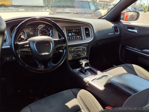 Used 2022 Dodge Charger SXT image 10