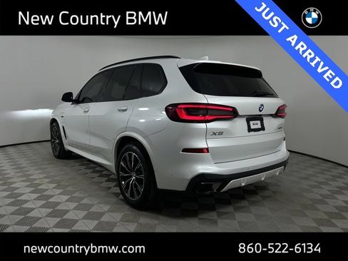 Used 2022 BMW X5 xDrive45e w/ M Sport Package image 5