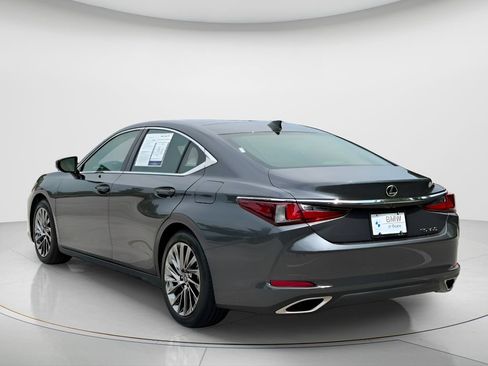 Used 2025 Lexus ES 350 Ultra Luxury FWD image 7
