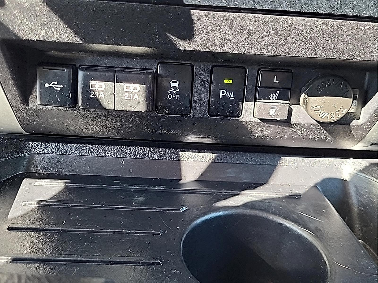 Used 2021 Toyota Tundra SR5 AWD/4WD image 25