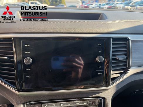 Used 2019 Volkswagen Atlas SEL R-Line image 16