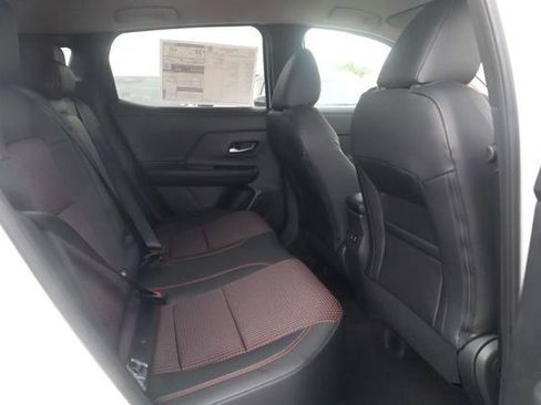 New 2026 Nissan Kicks SR AWD/4WD image 22