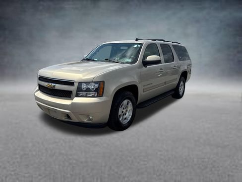 Used 2011 Chevrolet Suburban LT AWD/4WD image 2