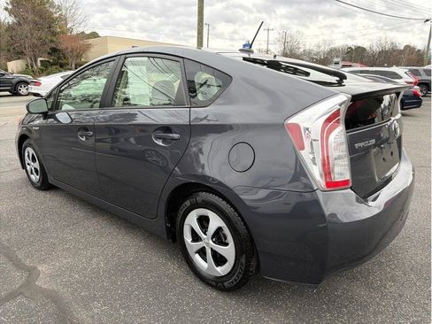 Used 2013 Toyota Prius Four w/ Deluxe Solar Roof Pkg image 4