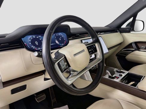 Certified 2023 Land Rover Range Rover SE AWD/4WD image 9