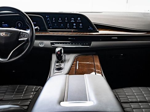 Used 2024 Cadillac Escalade Sport Platinum image 37