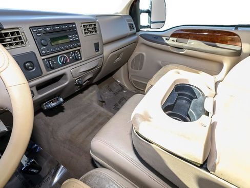 Used 2002 Ford F250 Lariat AWD/4WD image 19