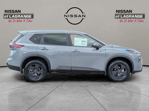 New 2026 Nissan Rogue SV image 4