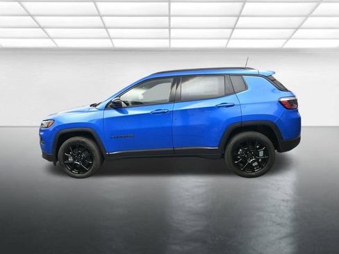 New 2026 Jeep Compass Latitude image 5