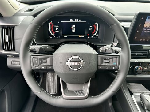 New 2026 Nissan Pathfinder SL image 23