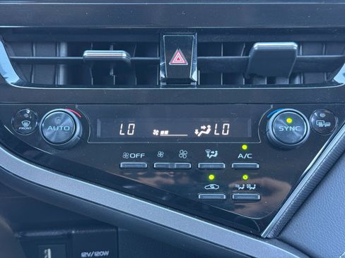 Used 2023 Toyota Camry XSE w/ Navigation Package image 27