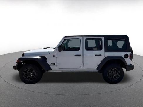 Used 2025 Jeep Wrangler Unlimited Sport AWD/4WD image 9