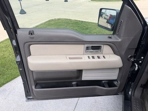 Used 2010 Ford F150 XLT image 8