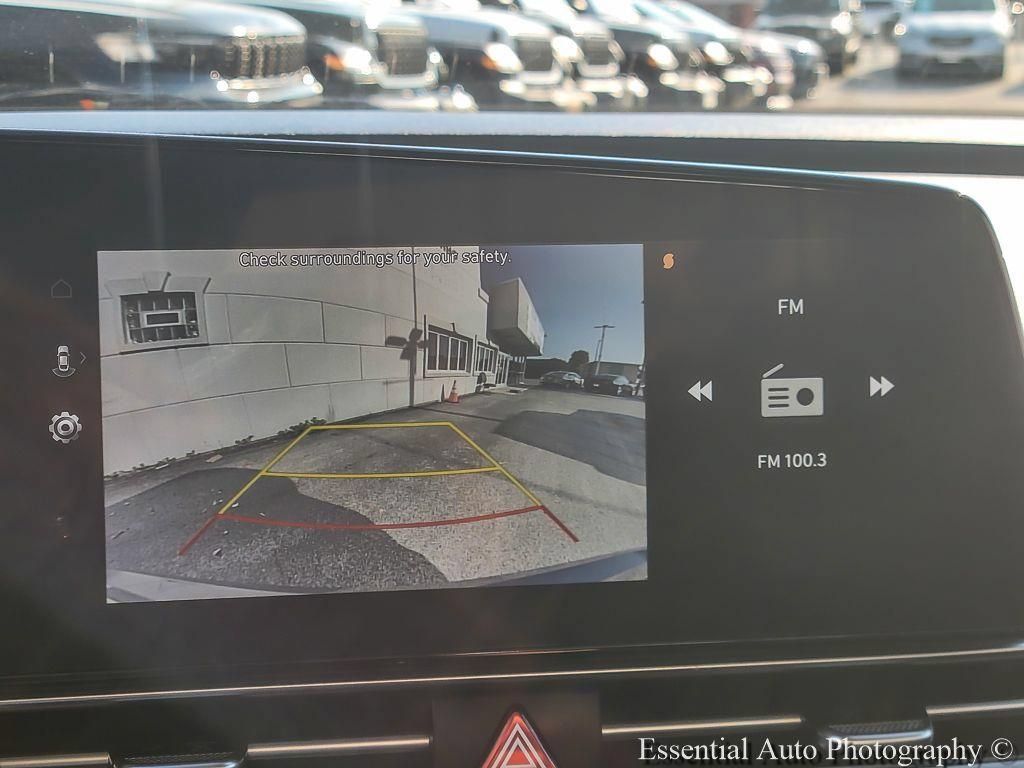 Used 2024 Hyundai Elantra SEL FWD image 21