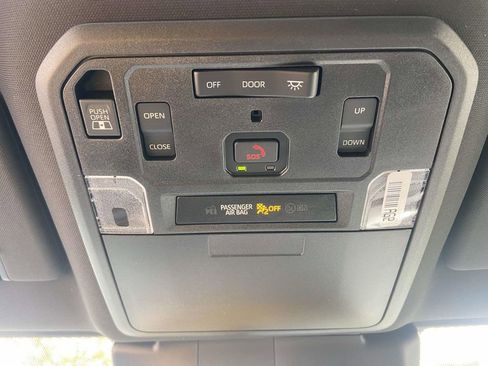 Used 2026 Toyota Tacoma TRD Sport w/ TRD Sport Upgrade Package image 23