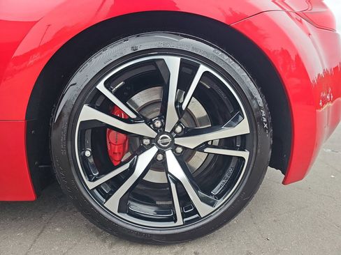 Used 2020 Nissan 370Z Coupe RWD image 31