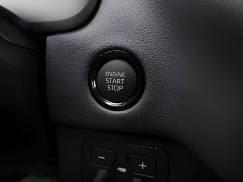 New 2026 Toyota Tundra Limited AWD/4WD image 10
