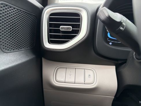 New 2026 Hyundai Venue SEL FWD image 30