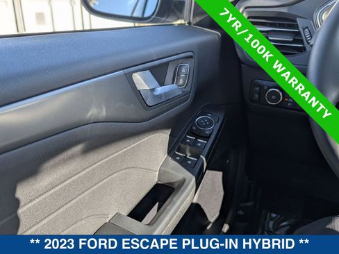 Certified 2023 Ford Escape SE image 24