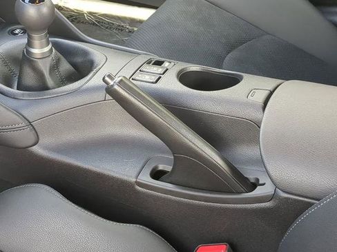 Certified 2024 Nissan Z Performance w/ Floor Mat Package RWD image 18