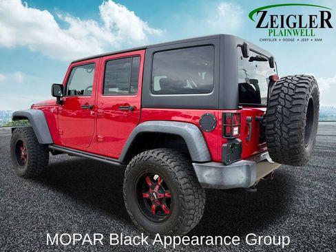 Used 2016 Jeep Wrangler Unlimited Sport AWD/4WD image 3