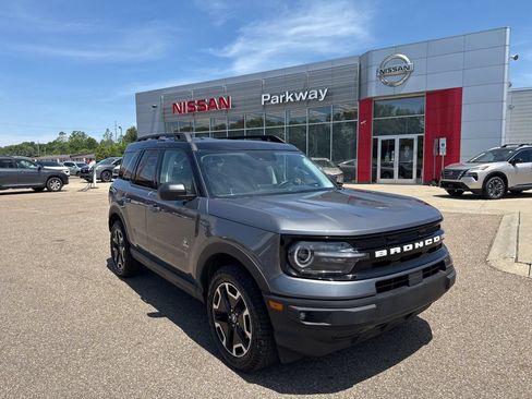Used 2022 Ford Bronco Sport Outer Banks w/ Tech Package AWD/4WD image 1