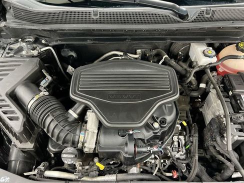 Used 2023 Chevrolet Blazer LT FWD image 24