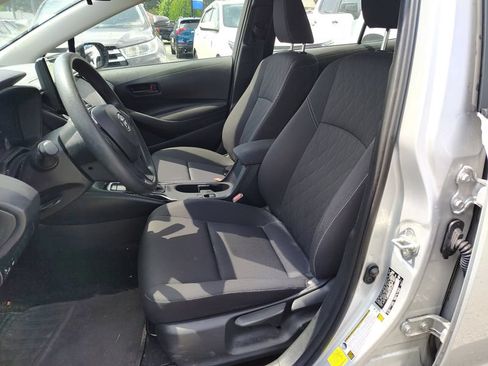 Used 2023 Toyota Corolla LE w/ LE Convenience Package FWD image 9