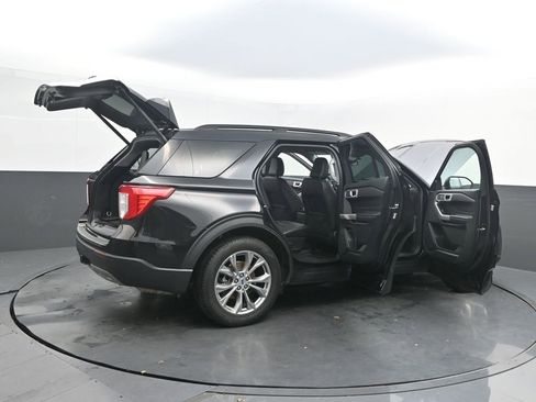 Used 2023 Ford Explorer XLT w/ Equipment Group 202A image 43