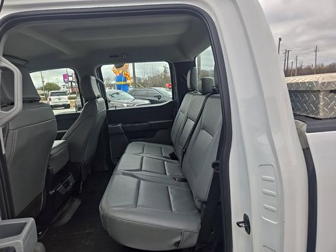 Used 2022 Ford F150 XL w/ Trailer Tow Package image 6