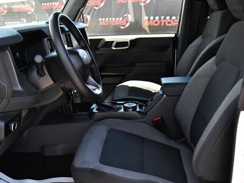 Used 2025 Ford Bronco Big Bend AWD/4WD image 16
