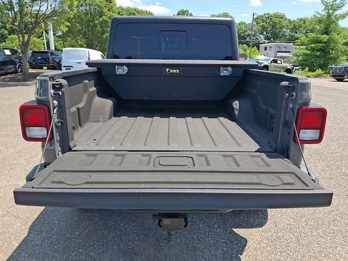 Used 2020 Jeep Gladiator Overland AWD/4WD image 32