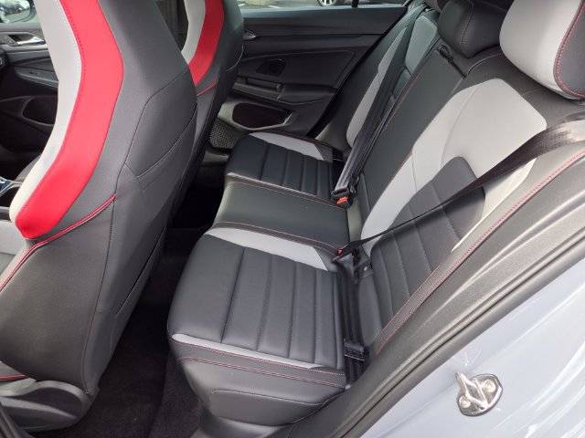 Certified 2025 Volkswagen GTI Autobahn FWD image 13