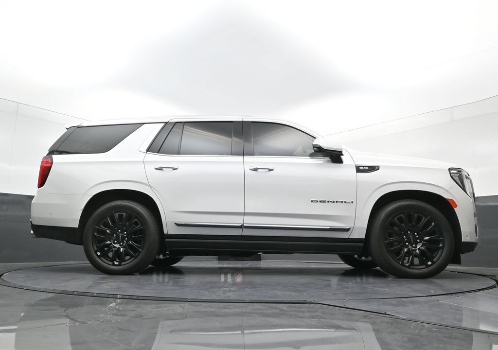 Used 2023 GMC Yukon Denali Ultimate AWD/4WD image 30