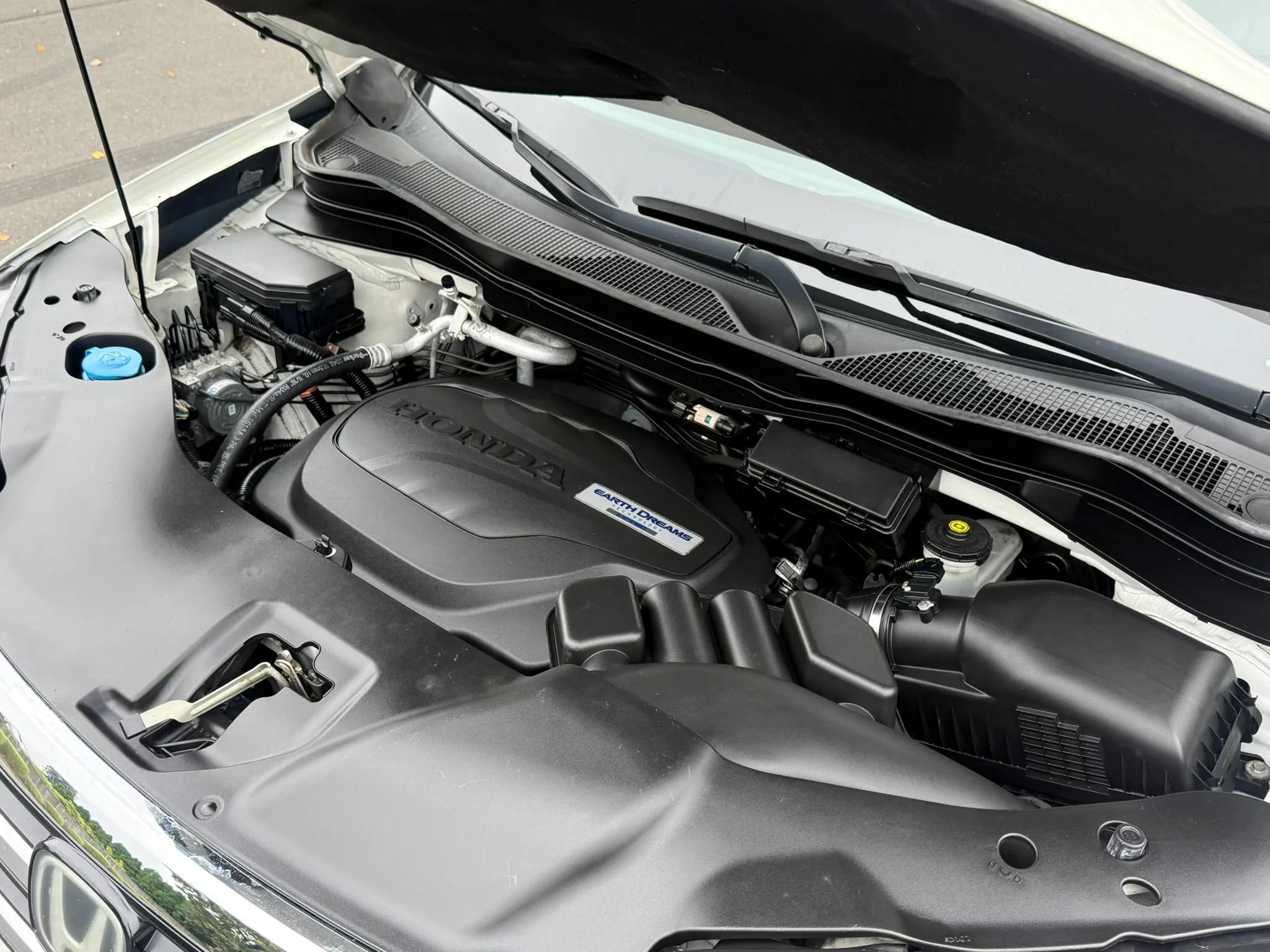 Used 2016 Honda Pilot Touring image 36