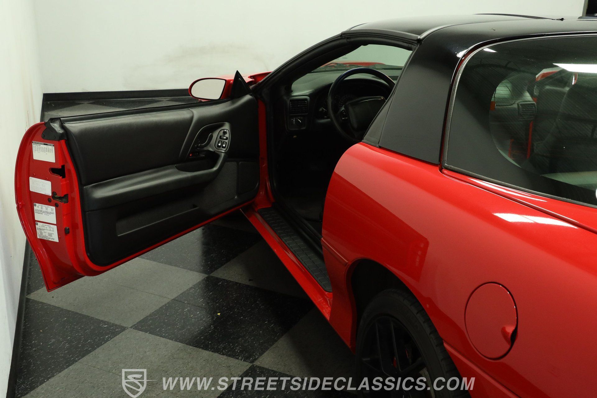 Used 2002 Chevrolet Camaro Z28 w/ SS Performance/Appearance Pkg RWD image 33