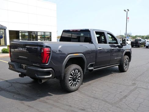 Certified 2024 GMC Sierra 3500 Denali Ultimate AWD/4WD image 7
