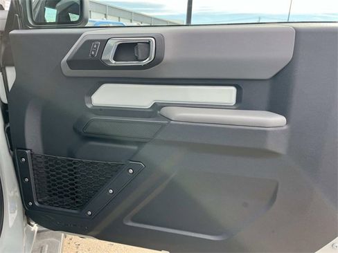 Used 2022 Ford Bronco Big Bend image 16