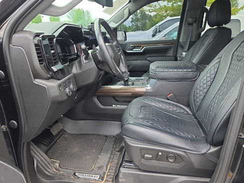 Used 2022 Chevrolet Silverado 1500 RST w/ RST All Star Premium Package AWD/4WD image 2