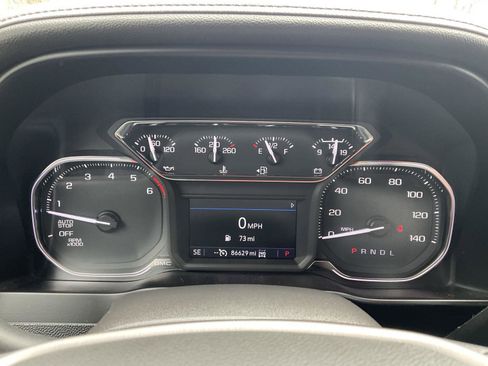 Used 2020 GMC Sierra 1500 AT4 w/ Driver Alert Package II AWD/4WD image 17