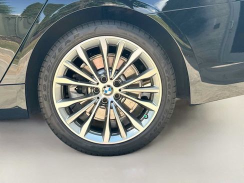 Used 2023 BMW 530i w/ Premium Package RWD image 32