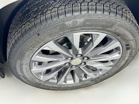 Used 2023 Chevrolet Traverse Premier w/ LPO, Floor Liner Package AWD/4WD image 33