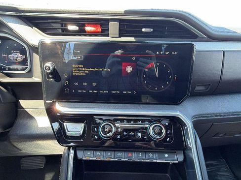Used 2023 GMC Sierra 1500 Denali AWD/4WD image 24