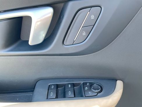 Used 2026 Buick Enclave Preferred FWD image 11